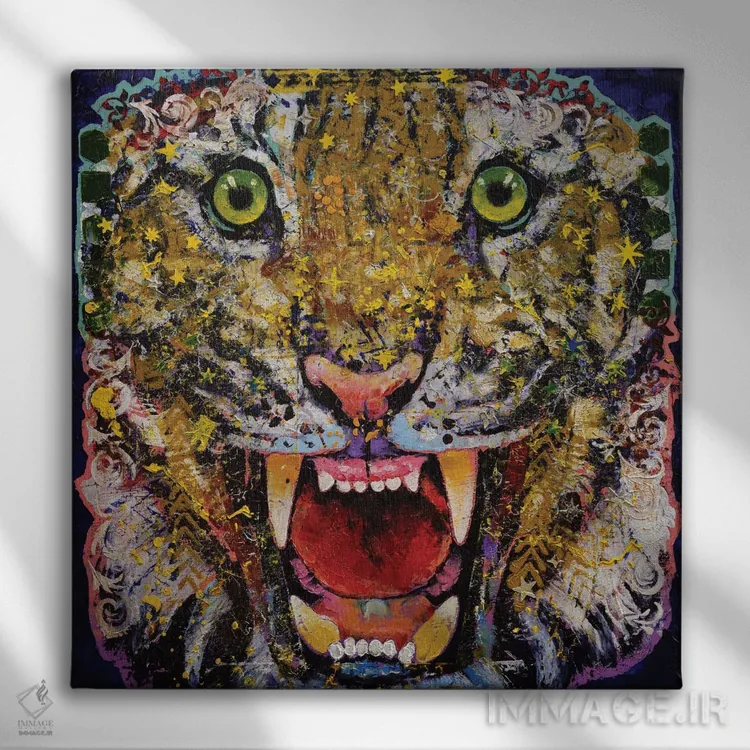 تابلو دکوراتیو ببر رنگین اثر مایکل کریس - نمای روبهرو روی دیوار