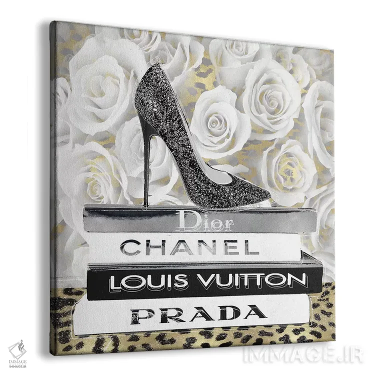 تابلو دکوراتیو کفش پاشنه بلند با گل های سفید اثر مدلین بلیک - نمای پرسپکتیو محصول