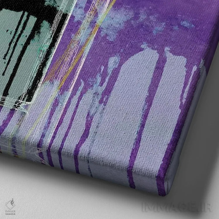تابلو دکوراتیو نوآر روی بنفش اثر مدلین بلیک - نمای نزدیک بافت بوم