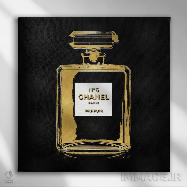 تابلو دکوراتیو عطر طلایی روی زمینه مشکی اثر مدلین بلیک - نمای روبهرو روی دیوار