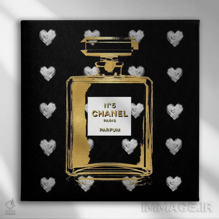 تابلو دکوراتیو قلب های نقره ای روی زمینه مشکی اثر مدلین بلیک - نمای روبهرو روی دیوار