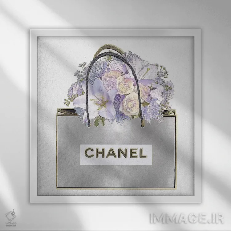 تابلو دکوراتیو کیف نقره ای و دسته گل بنفش اثر مدلین بلیک - نمای قابدار سفید