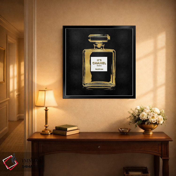تابلو دکوراتیو عطر طلایی روی زمینه مشکی اثر مدلین بلیک - D4B