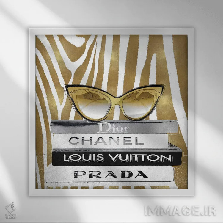 تابلو دکوراتیو عینک آفتابی طراح I اثر مدلین بلیک - نمای قابدار سفید