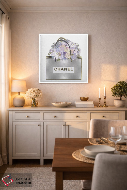 تابلو دکوراتیو کیف نقره ای و دسته گل بنفش اثر مدلین بلیک - D6W