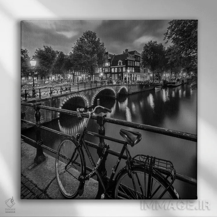 تابلو دکوراتیو برداشت عصرگاهی از کانال براورزگرخت آمستردام اثر ملانی ویولا - نمای روبهرو روی دیوار