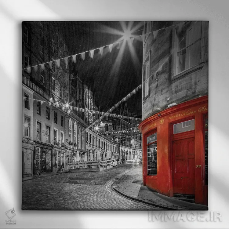 تابلو دکوراتیو برداشت دلنشین عصرگاهی از وست بو، خیابان ویکتوریا اثر ملانی ویولا - نمای روبهرو روی دیوار