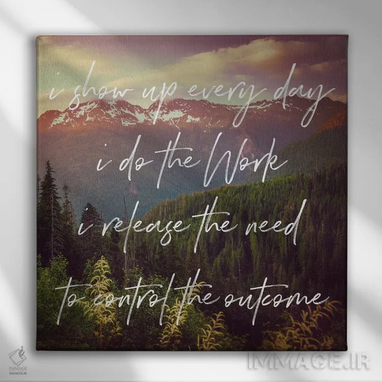 تابلو دکوراتیو کار را انجام بده: غروب در جنگل کوهستانی اثر نیچر مجیک - نمای روبهرو روی دیوار