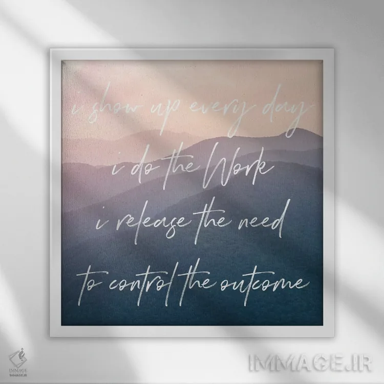 تابلو دکوراتیو کار را انجام بده: غروب کوهستان دودی اثر نیچر مجیک - نمای قابدار سفید