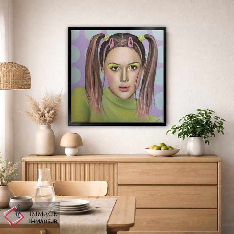 تابلو دکوراتیو دختر با گیره سر صورتی اثر مارگاریتا ایوانوا - D5B