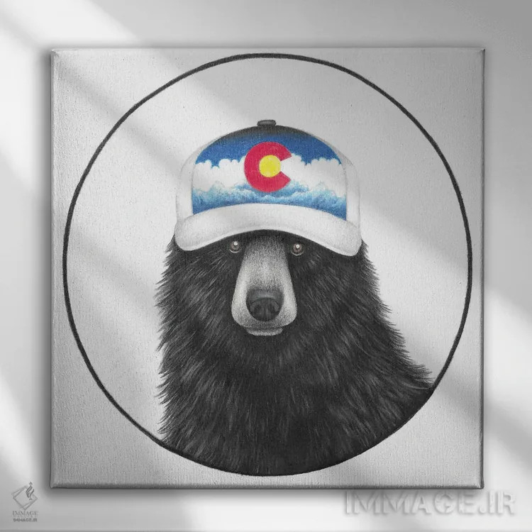 تابلو دکوراتیو خرس کلرادو اثر مندی هک - نمای روبهرو روی دیوار