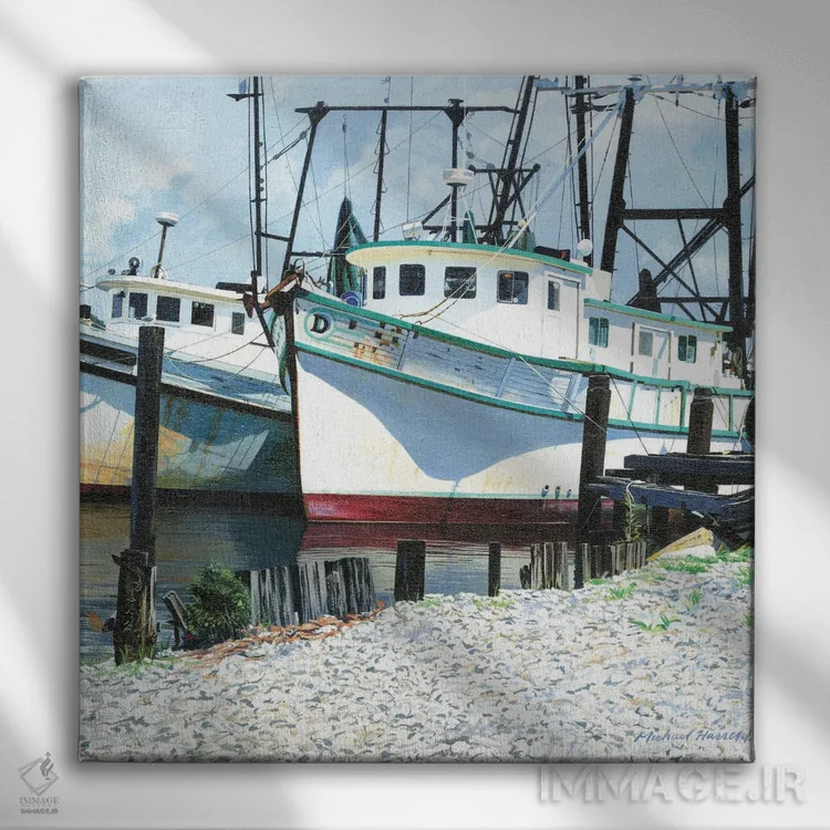 تابلو دکوراتیو قایق های میگو لنگر انداخته اثر مایکل جی. هارل - نمای روبهرو روی دیوار