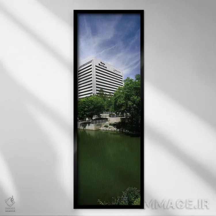 تابلو دکوراتیو ساختمان در کنار آب، ساختمان کوئست، اوماها، نبراسکا، ایا… اثر پانورامیک ایمجز - نمای قابدار مشکی