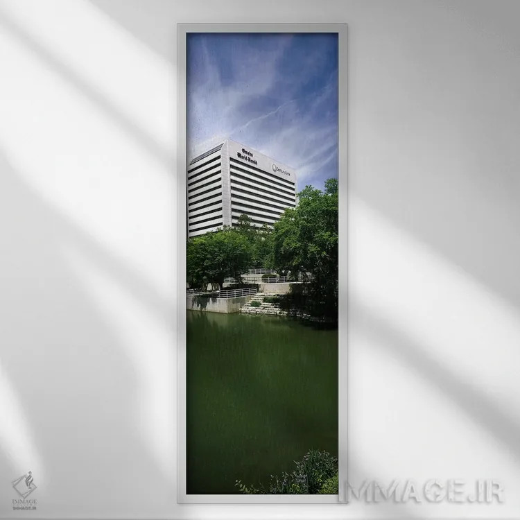 تابلو دکوراتیو ساختمان در کنار آب، ساختمان کوئست، اوماها، نبراسکا، ایا… اثر پانورامیک ایمجز - نمای قابدار سفید