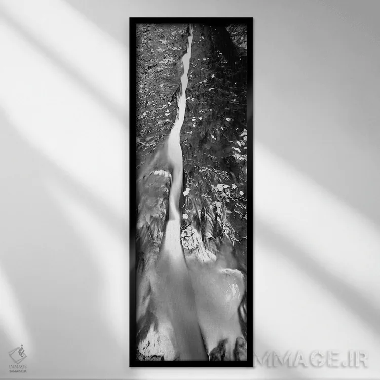 تابلو دکوراتیو "رودخانه ای که از سنگ ها عبور می کند، نورت کریک، پارک م… اثر پانورامیک ایمجز - نمای قابدار مشکی