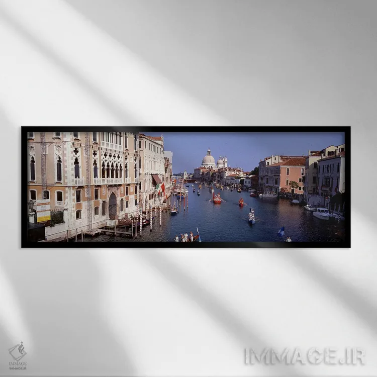 تابلو دکوراتیو Venice, Italy,فعالیت روزمره گوندولاها در کانال بزرگ، ون… اثر پانورامیک ایمجز - نمای قابدار مشکی