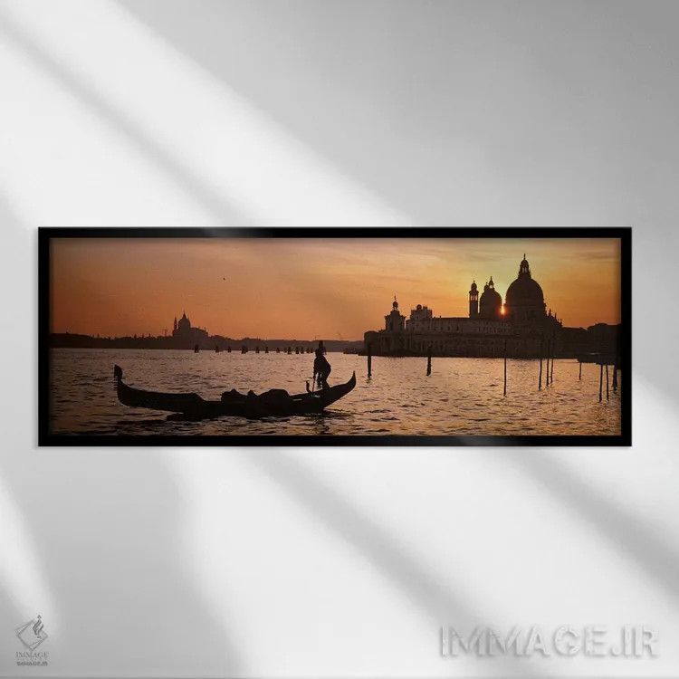 تابلو دکوراتیو Santa Maria Della Salute, Venice, Italy,سیلوئت یک گوندو… اثر پانورامیک ایمجز - نمای قابدار مشکی