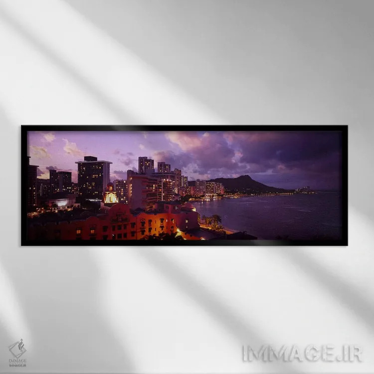 تابلو دکوراتیو Waikiki, Oahu, Hawaii, USA,ساختمان های روشن شده در شامگ… اثر پانورامیک ایمجز - نمای قابدار مشکی