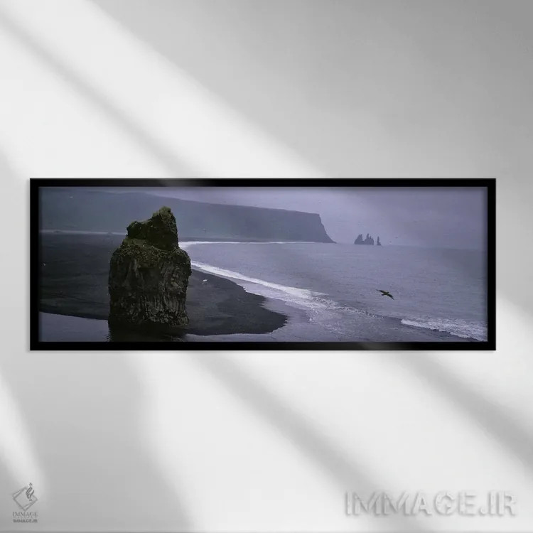 تابلو دکوراتیو Iceland,نمای دور از رینیسدرانگار از ساحل کیرکیوفجارا، ا… اثر پانورامیک ایمجز - نمای قابدار مشکی
