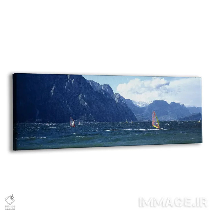تابلو دکوراتیو Lake Garda, Italy,ویندسرفینگ روی دریاچه، دریاچه گاردا… اثر پانورامیک ایمجز - نمای پرسپکتیو محصول