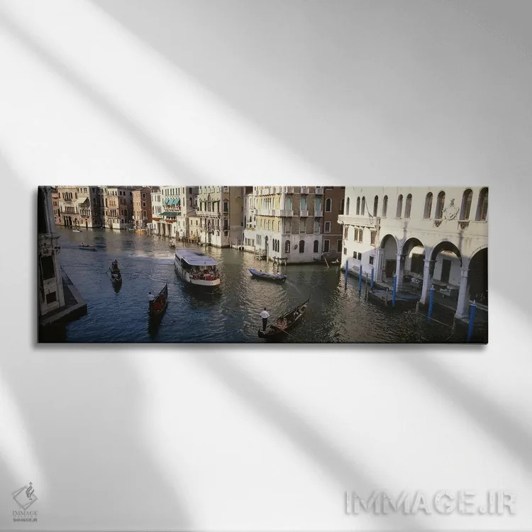 تابلو دکوراتیو Venice, Italy,ترافیک روی کانال، ونیز، ایتالیا اثر پانورامیک ایمجز - نمای روبهرو روی دیوار