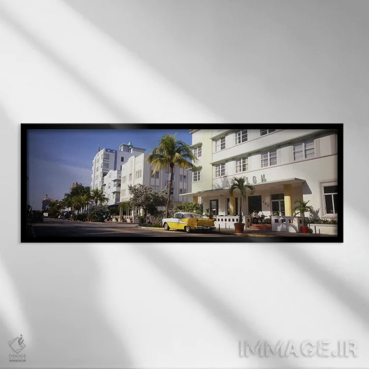 تابلو دکوراتیو Miami, Florida, USA,خودرو پارک شده مقابل هتل، میامی، فل… اثر پانورامیک ایمجز - نمای قابدار مشکی