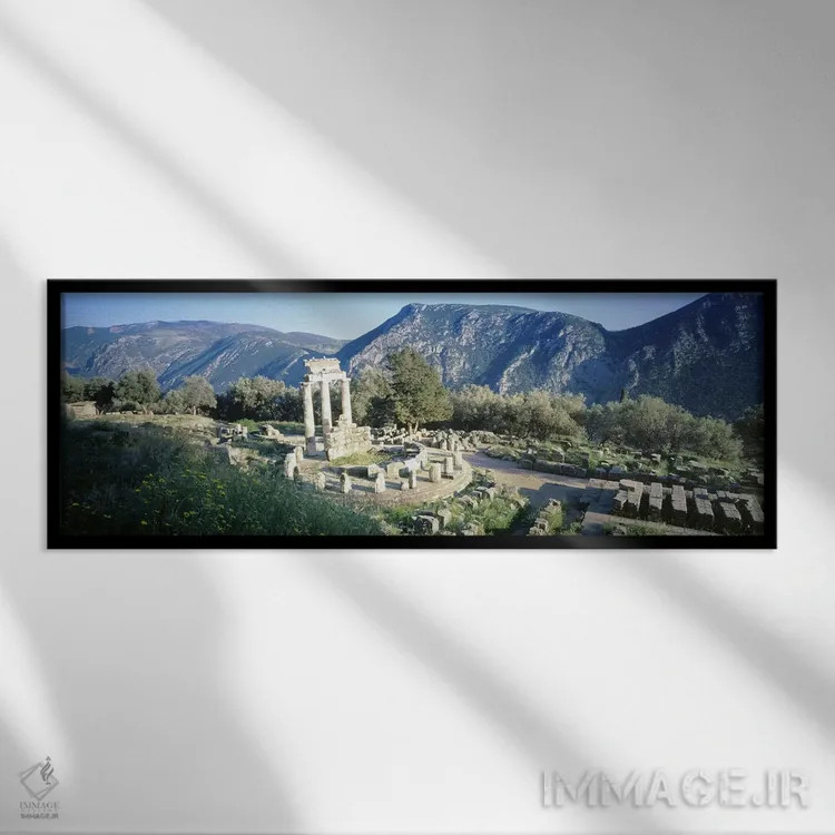 تابلو دکوراتیو The Tholos, Ruins of the ancient monument,یونان، دلفی… اثر پانورامیک ایمجز - نمای قابدار مشکی