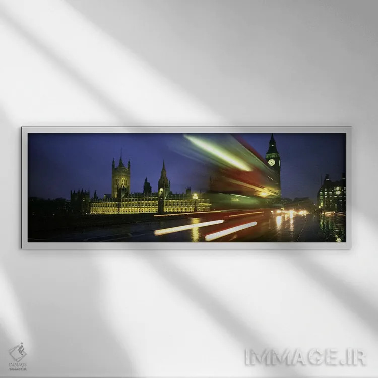 تابلو دکوراتیو London, England, United Kingdom,نمای محو از ترافیک شب ر… اثر پانورامیک ایمجز - نمای قابدار سفید