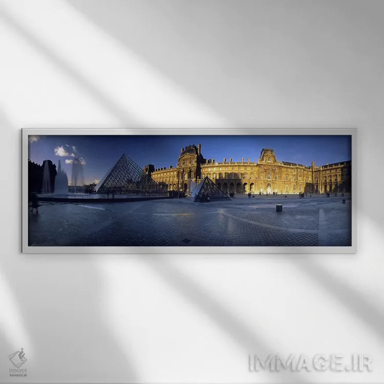 تابلو دکوراتیو Musee du Louvre, Paris, France,تابش خورشید بر بال شرقی… اثر پانورامیک ایمجز - نمای قابدار سفید
