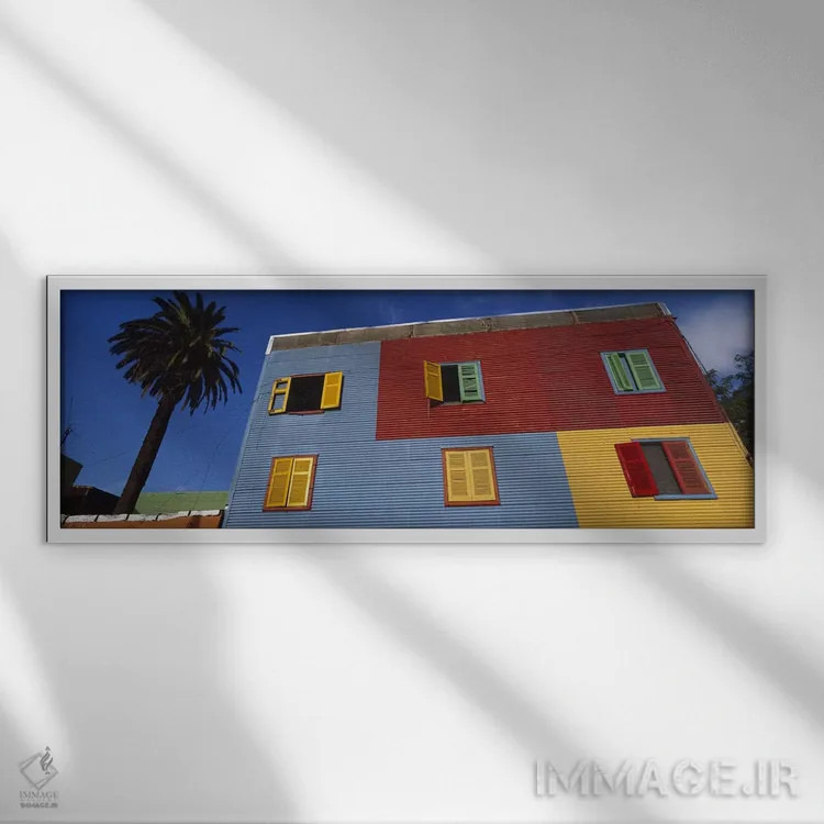 تابلو دکوراتیو La Boca Barrio, Buenos Aires, Argentina,نما و کرکره های… اثر پانورامیک ایمجز - نمای قابدار سفید