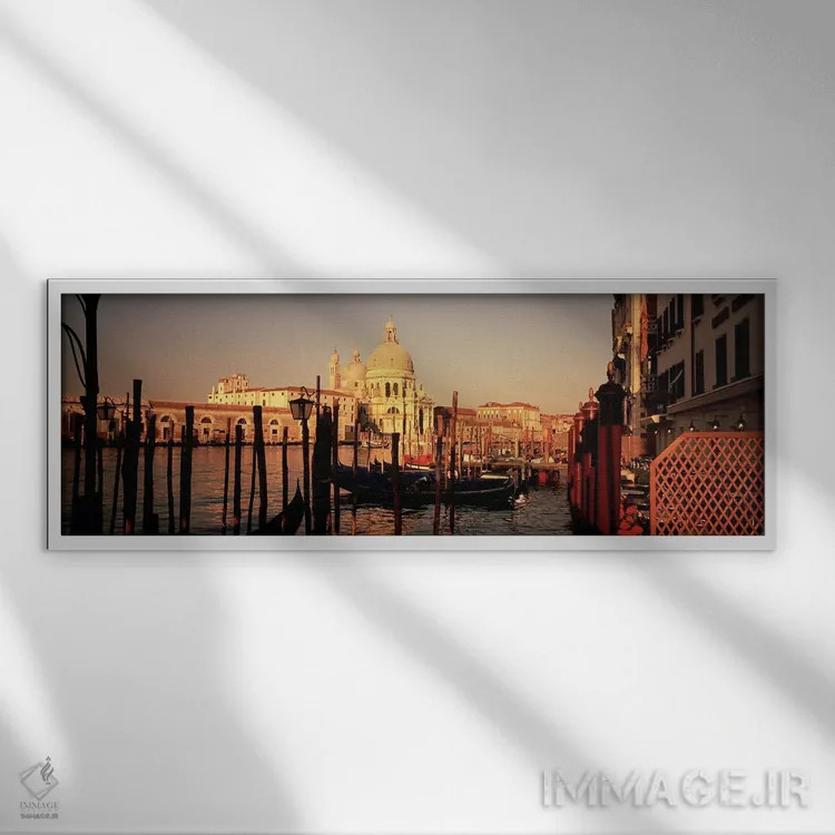تابلو دکوراتیو Venice, Italy,گوندولاهای پهلوگرفته در کانال I، ونیز، ای… اثر پانورامیک ایمجز - نمای قابدار سفید