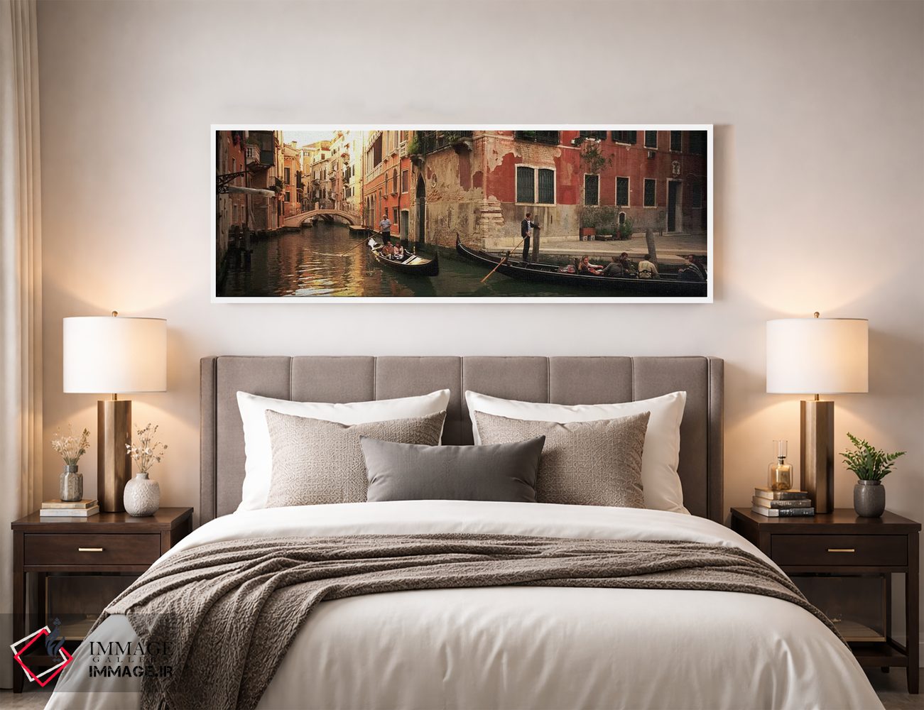 تابلو دکوراتیو Venice, Italy,گوندولاهای در حال حرکت در کانال، ونیز، ای… اثر پانورامیک ایمجز - D4W