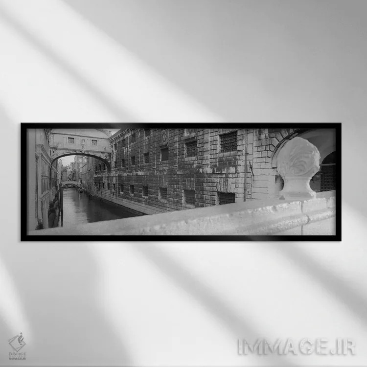 تابلو دکوراتیو Rio de la Canonica, Venice, Italy,پل آه ها به صورت سیاه… اثر پانورامیک ایمجز - نمای قابدار مشکی