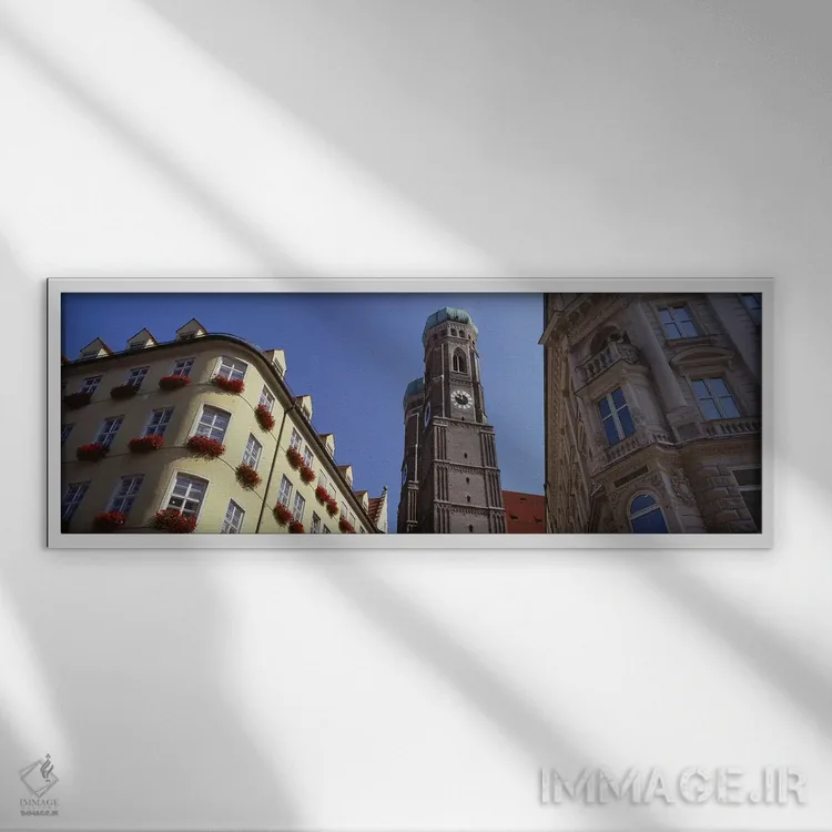 تابلو دکوراتیو Frauenkirche, Munich, Germany,نمای زاویه پایین از کلیسا… اثر پانورامیک ایمجز - نمای قابدار سفید