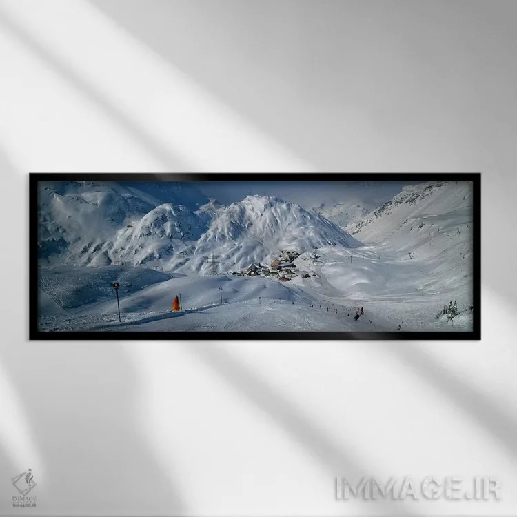 تابلو دکوراتیو St. Christoph, Austria,نمای پشت از فردی در حال اسکی روی… اثر پانورامیک ایمجز - نمای قابدار مشکی