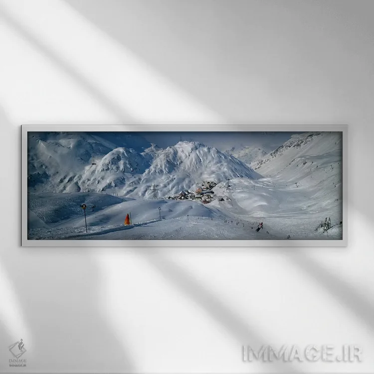 تابلو دکوراتیو St. Christoph, Austria,نمای پشت از فردی در حال اسکی روی… اثر پانورامیک ایمجز - نمای قابدار سفید
