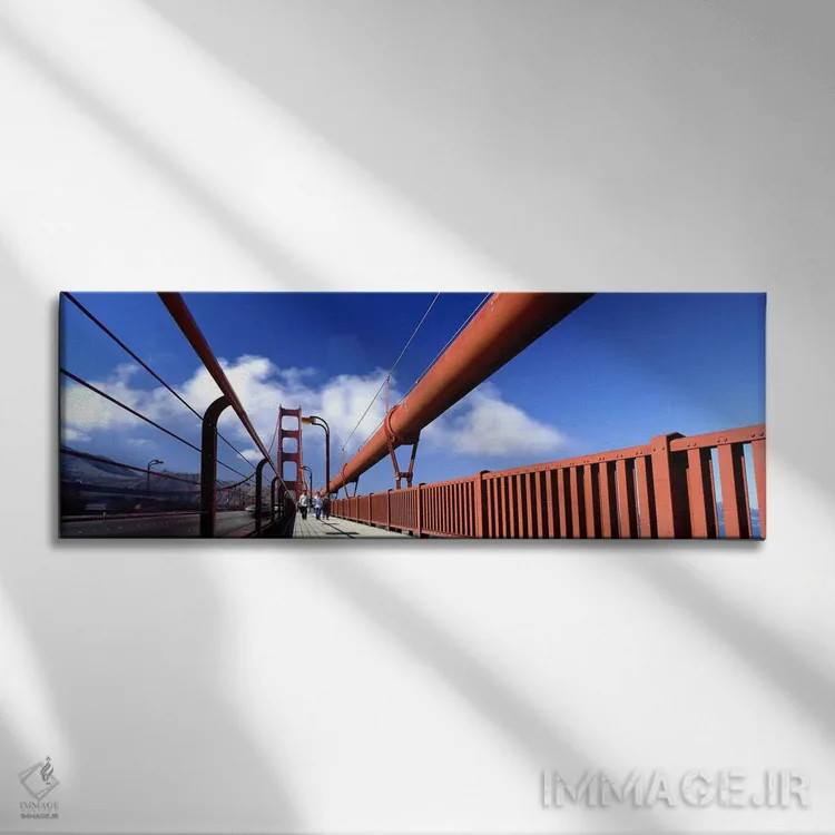 تابلو دکوراتیو San Francisco, California, USA,گردشگر در حال عبور از پل… اثر پانورامیک ایمجز - نمای روبهرو روی دیوار