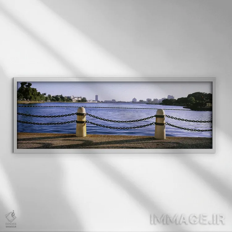 تابلو دکوراتیو Lake Merritt, Oakland, California, USA,دریاچه در یک شهر… اثر پانورامیک ایمجز - نمای قابدار سفید