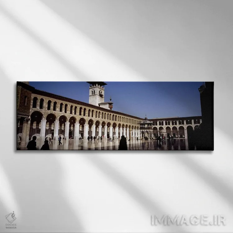تابلو دکوراتیو Umayyad Mosque, Damascus, Syria #2,گروهی از مردم در حال… اثر پانورامیک ایمجز - نمای روبهرو روی دیوار