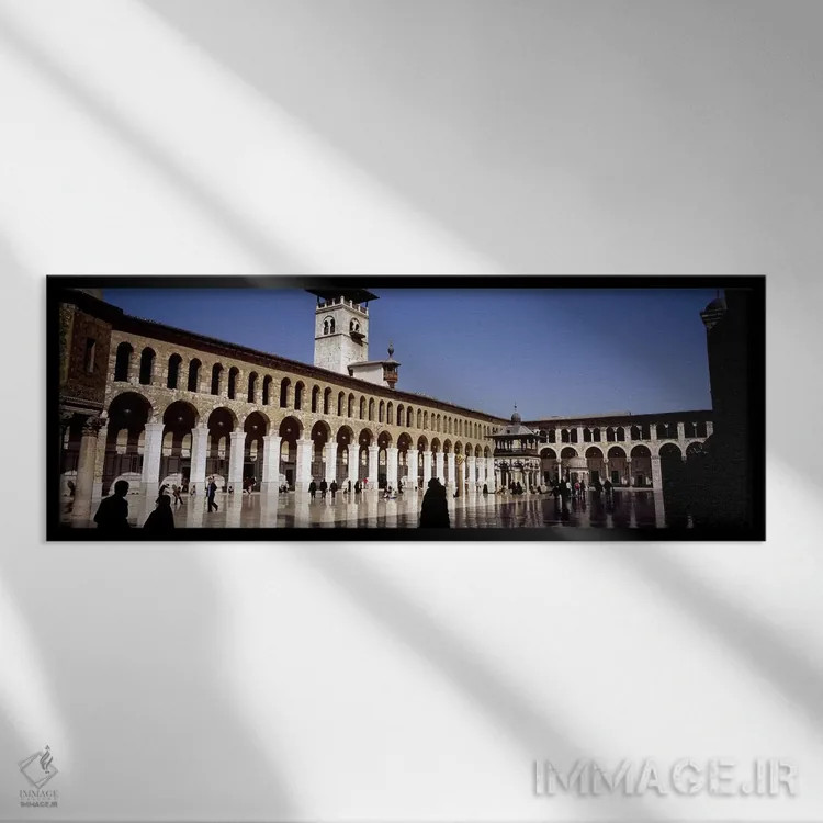 تابلو دکوراتیو Umayyad Mosque, Damascus, Syria #2,گروهی از مردم در حال… اثر پانورامیک ایمجز - نمای قابدار مشکی