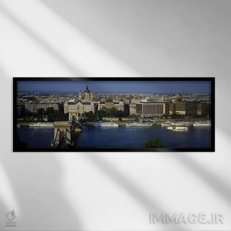 تابلو دکوراتیو Chain Bridge, Danube River, Budapest, Hungary,ساختمان ه… اثر پانورامیک ایمجز - نمای قابدار مشکی