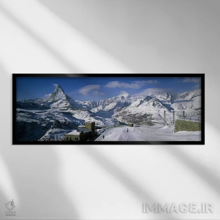 تابلو دکوراتیو Matterhorn, Switzerland,گروهی از افراد در حال اسکی نزدی… اثر پانورامیک ایمجز - نمای قابدار مشکی