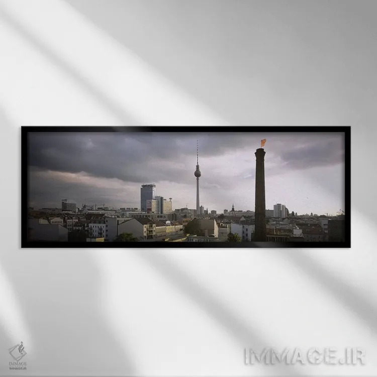 تابلو دکوراتیو Mitte, Berlin, Germany,نمای زاویه بالا از برج تلویزیون… اثر پانورامیک ایمجز - نمای قابدار مشکی