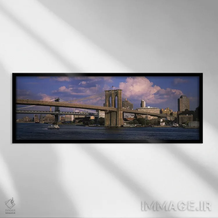 تابلو دکوراتیو East River, New York City, New York State, USA,قایق در… اثر پانورامیک ایمجز - نمای قابدار مشکی