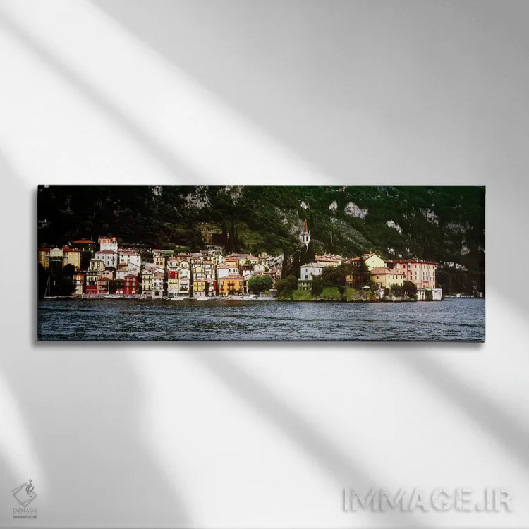 تابلو دکوراتیو Varenna, Lecco Province, Lombardy, Italy,اجتماع ساحلی د… اثر پانورامیک ایمجز - نمای روبهرو روی دیوار