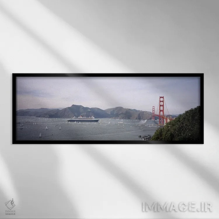 تابلو دکوراتیو RMS Queen Mary 2, Golden Gate Bridge, San Francisco, Ca… اثر پانورامیک ایمجز - نمای قابدار مشکی