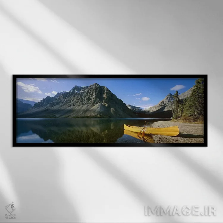 تابلو دکوراتیو Banff National Park, Alberta, Canada,کوه کراوفوت با یک… اثر پانورامیک ایمجز - نمای قابدار مشکی