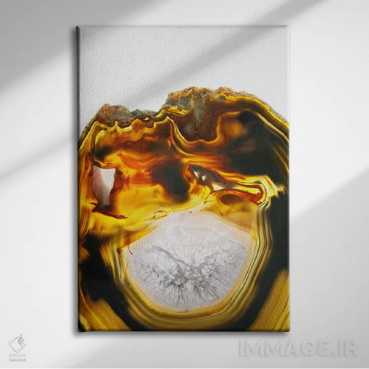 تابلو دکوراتیو گدازه کهربایی اثر فایو بای فایو کالکتیو - نمای روبهرو روی دیوار