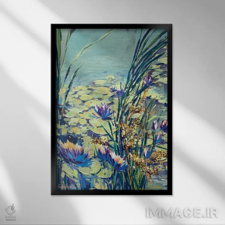 تابلو دکوراتیو نیلوفرهای آبی شکوفه دار اثر ایرینا رومیانسه وا - نمای قابدار مشکی