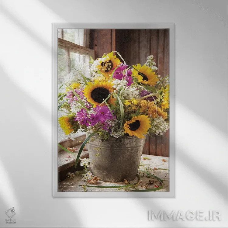 تابلو دکوراتیو گل های وحشی در سطل اثر اروین هوور - نمای قابدار سفید